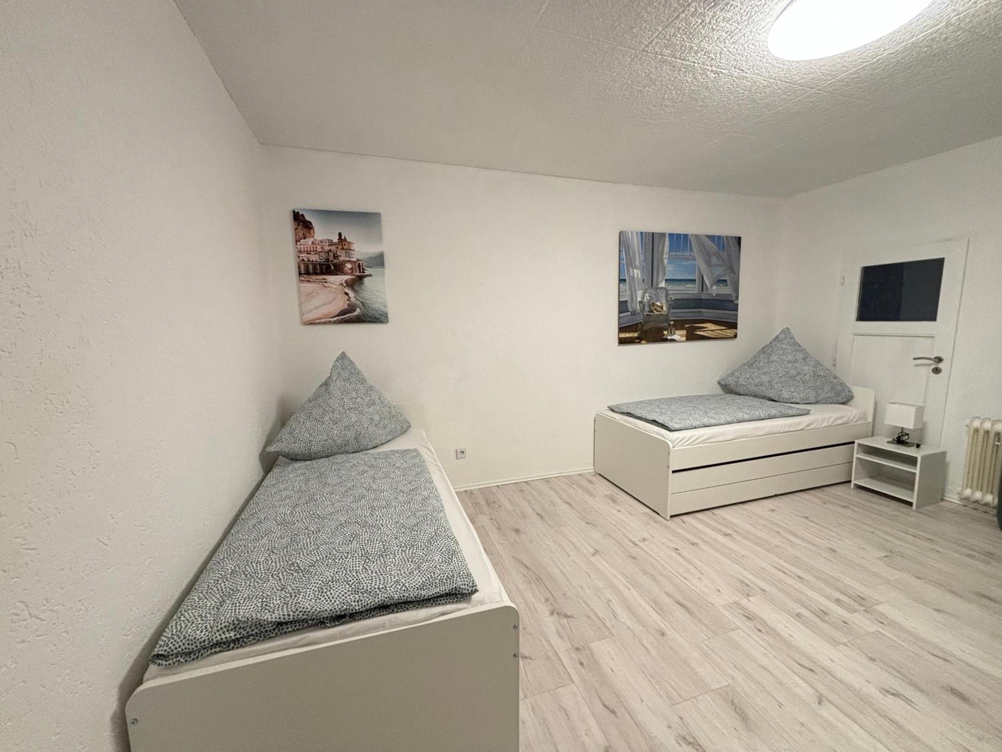 140Qm - 4 Zimmer- Parkplatz - Autobahn - Blauer See - Mallibase Apartments Garbsen Exterior foto